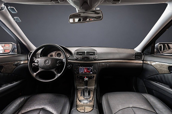 Mercedes-Benz E220 d 13 of 30