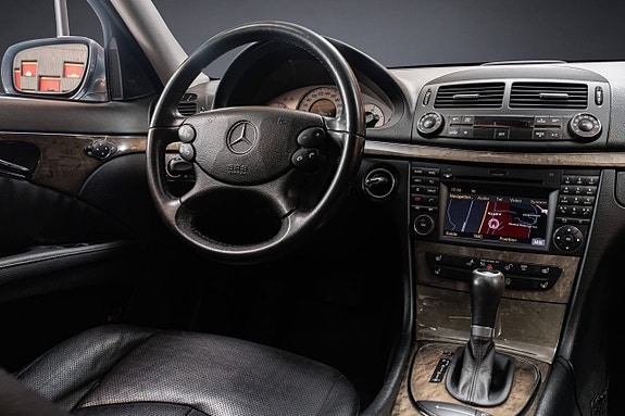 Mercedes-Benz E220 d 14 of 30
