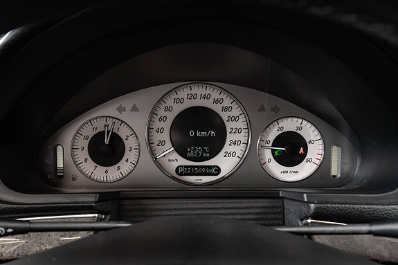 Mercedes-Benz E220 d 22 of 30