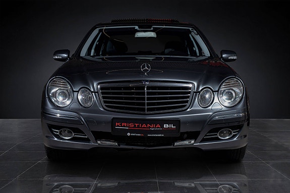 Mercedes-Benz E220 d 3 of 30