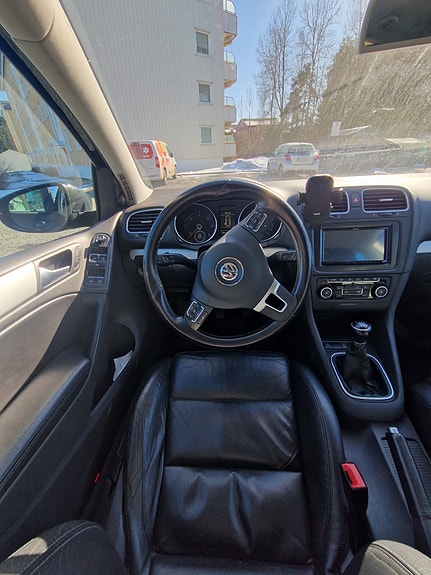 Volkswagen Golf VI 15 of 23