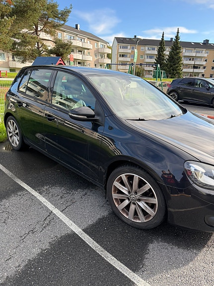 Volkswagen Golf VI 3 of 23