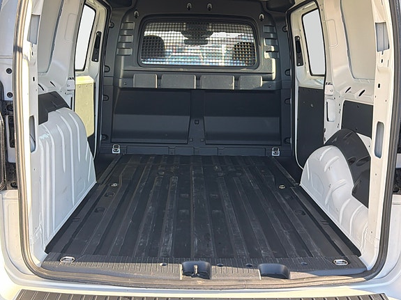 Volkswagen Caddy 13 of 19