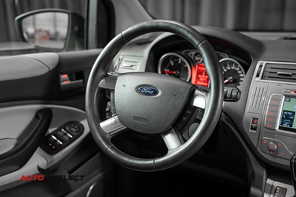 Ford Kuga 26 of 30