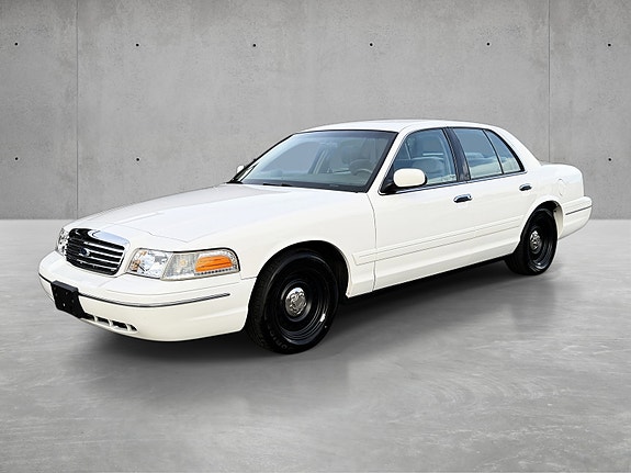 Ford Crown Victoria 2 of 21
