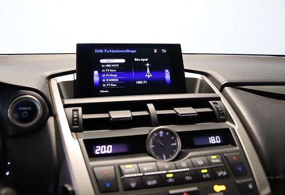 Lexus NX300h 17 of 30