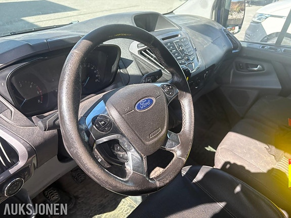 Ford Transit Custom 15 of 30