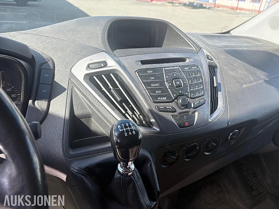 Ford Transit Custom 16 of 30