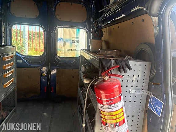Ford Transit Custom 23 of 30