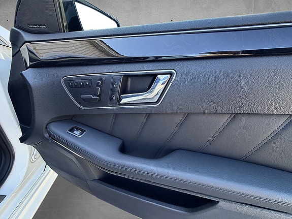 Mercedes-Benz E63 22 of 26