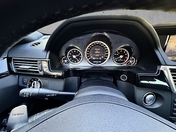 Mercedes-Benz E63 15 of 26