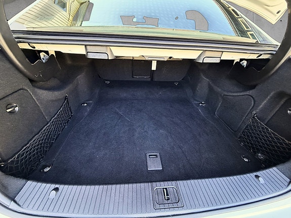 Mercedes-Benz E63 25 of 26