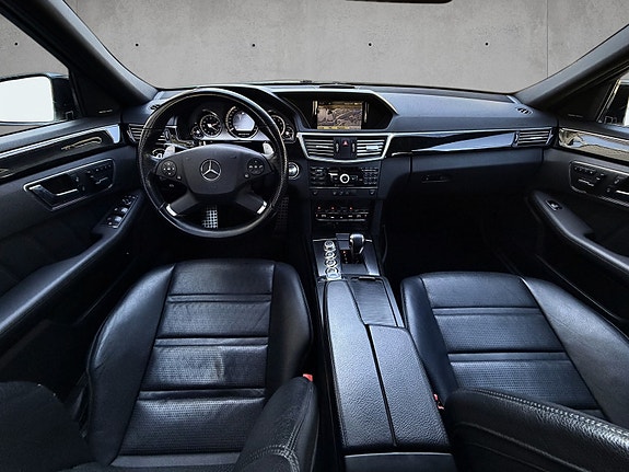 Mercedes-Benz E63 12 of 26