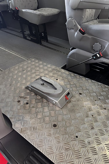 Volkswagen Caravelle 18 of 30