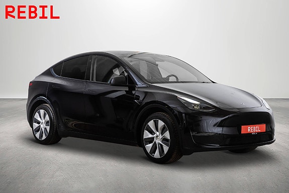 Tesla Model Y 4 of 27