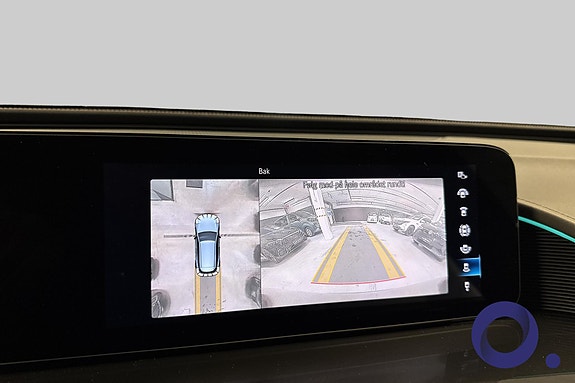 Mercedes-Benz EQC400 18 of 20