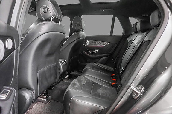 Mercedes-Benz GLC350 e 24 of 30
