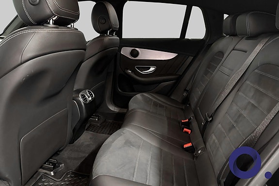 Mercedes-Benz EQC400 13 of 19