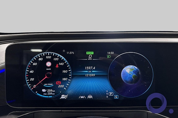 Mercedes-Benz EQC400 14 of 19