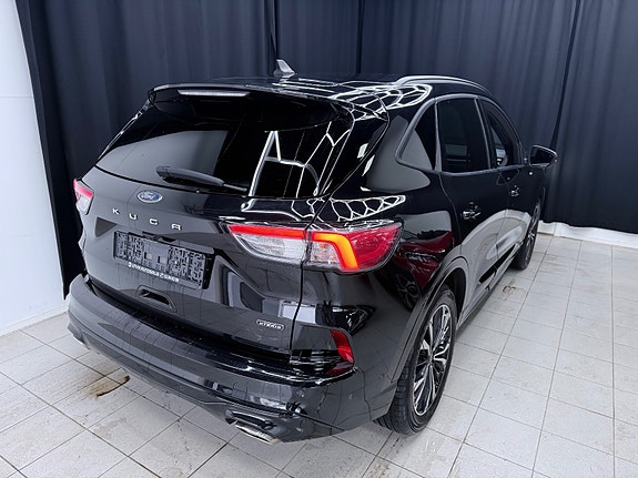 Ford Kuga 10 of 30