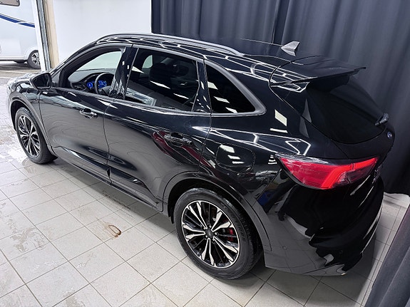 Ford Kuga 7 of 30
