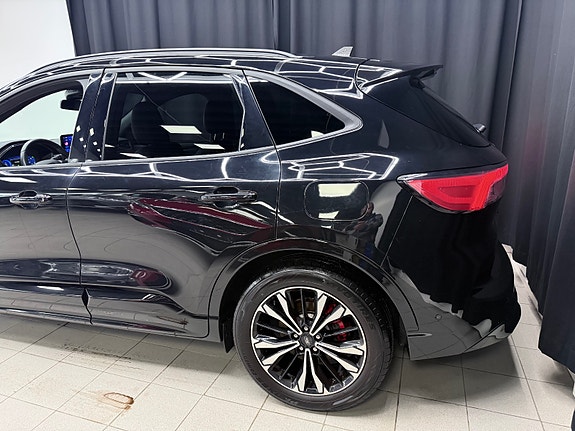 Ford Kuga 6 of 30