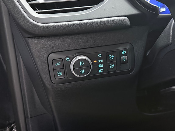 Ford Kuga 18 of 30