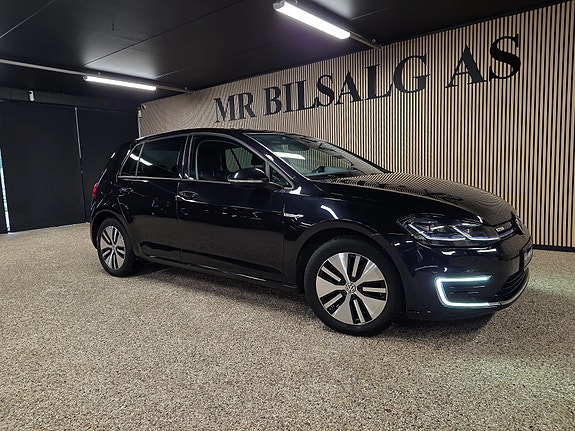 Volkswagen e-Golf VII 12 of 30