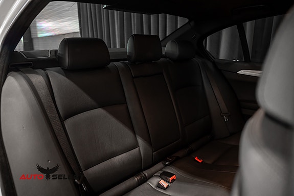 BMW 520d 14 of 30