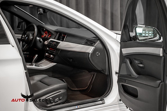 BMW 520d 17 of 30