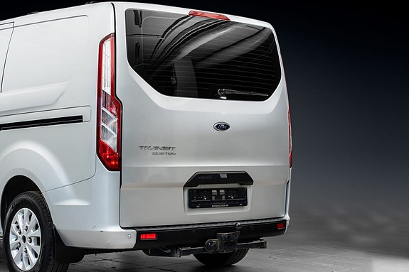 Ford Transit Custom 7 of 25