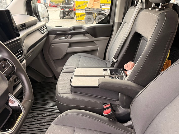 Ford Transit Custom 14 of 22