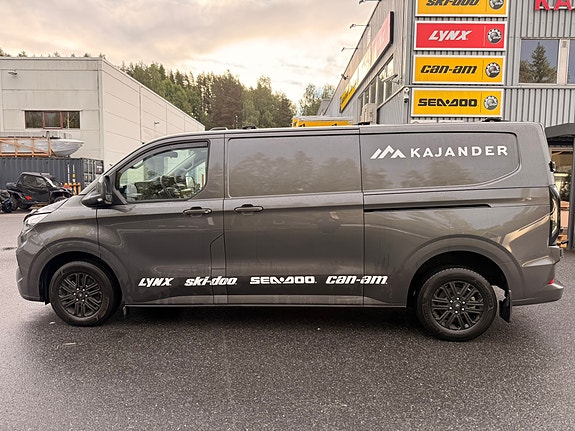Ford Transit Custom 8 of 22