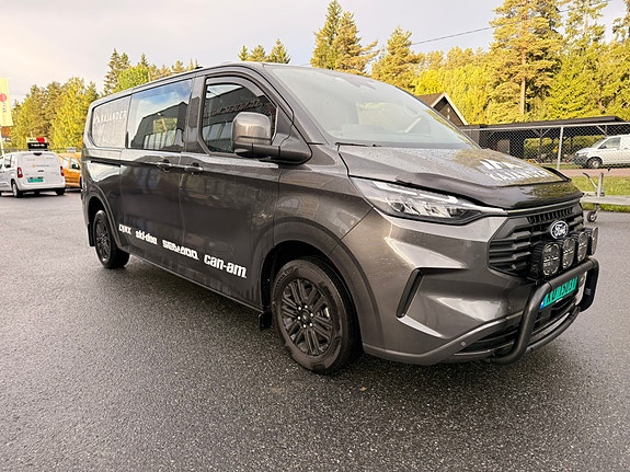 Ford Transit Custom 3 of 22