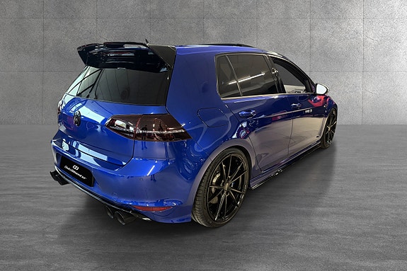 Volkswagen Golf VII 7 of 30