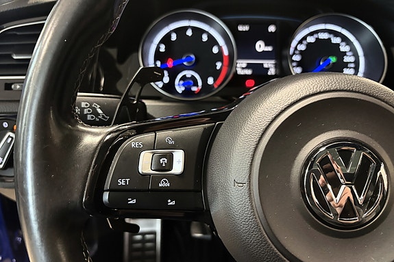 Volkswagen Golf VII 26 of 30