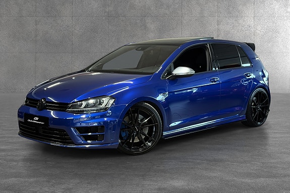 Volkswagen Golf VII 2 of 30
