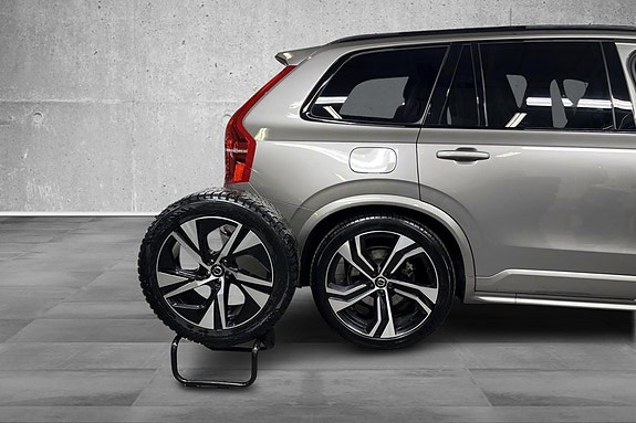 Volvo XC90 21 of 30