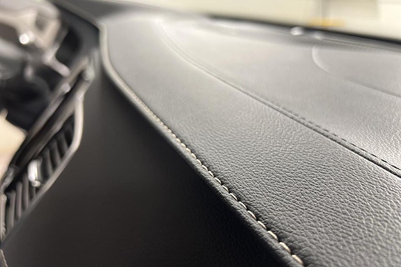Volvo XC90 20 of 30