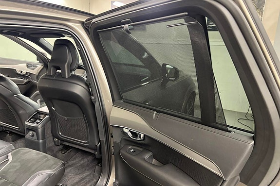 Volvo XC90 17 of 30