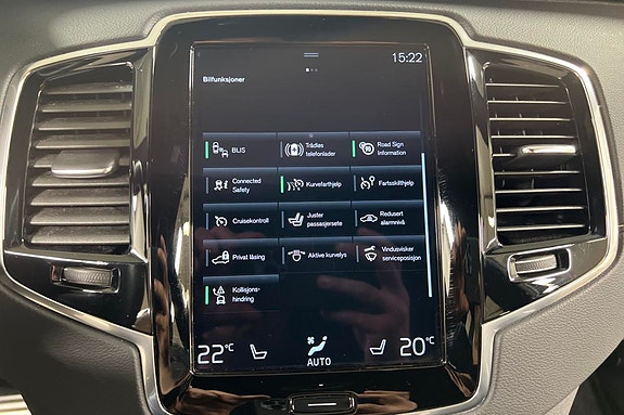 Volvo XC90 24 of 30