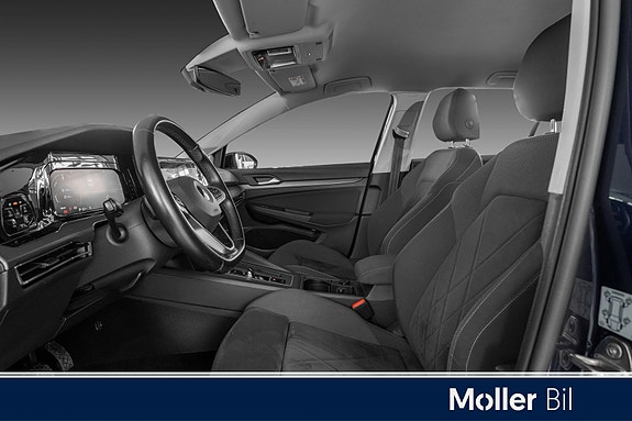 Volkswagen Golf VIII 17 of 22