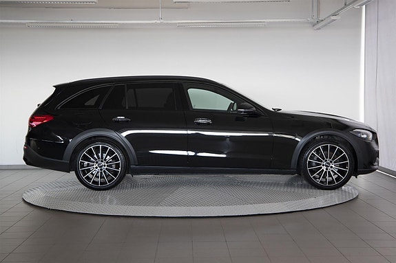 Mercedes-Benz C220 d 4 of 30