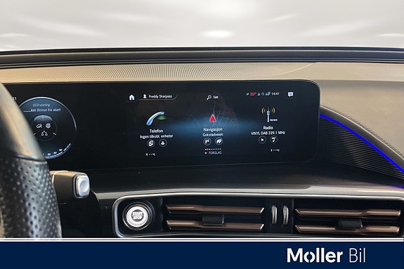 Mercedes-Benz EQC400 15 of 19