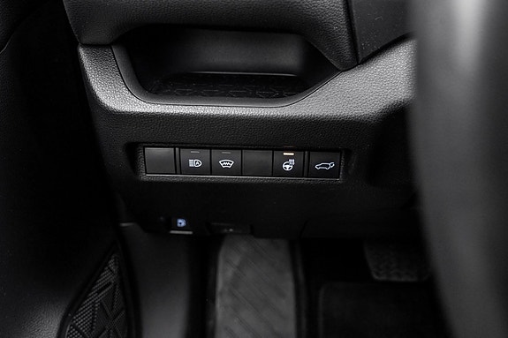 Toyota RAV4 21 of 24