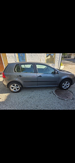 Volkswagen Golf V 3 of 19
