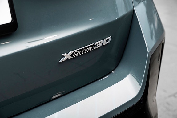 BMW iX1 9 of 30