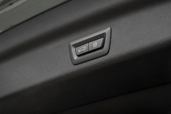 BMW iX1 27 of 30