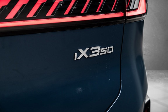 BMW iX3 9 of 30