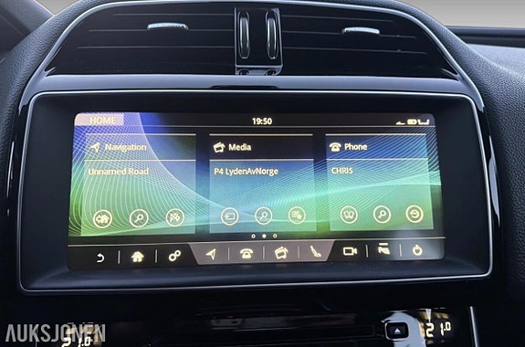 Jaguar XE 14 of 20